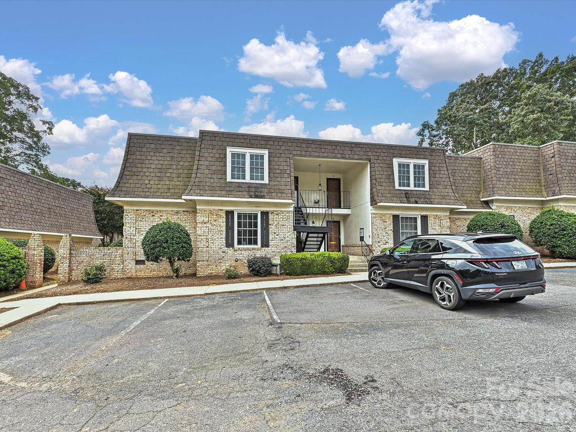 3520 Colony Rd. #C, Charlotte, NC 28211