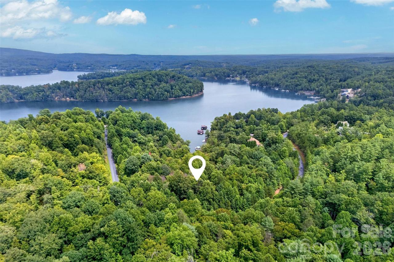 360 Harborside Dr., Nebo, NC 28761