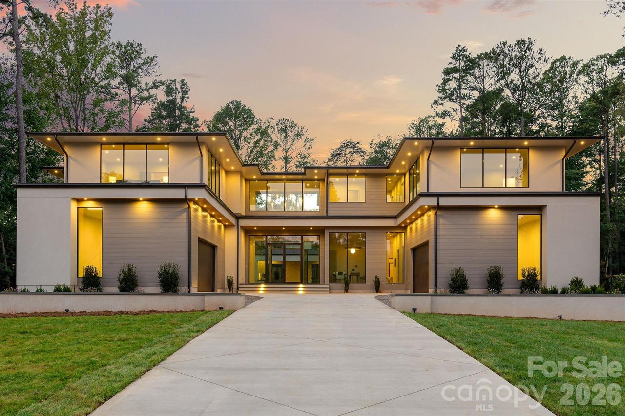 2019 Pellyn Wood Dr., Charlotte, NC 28226