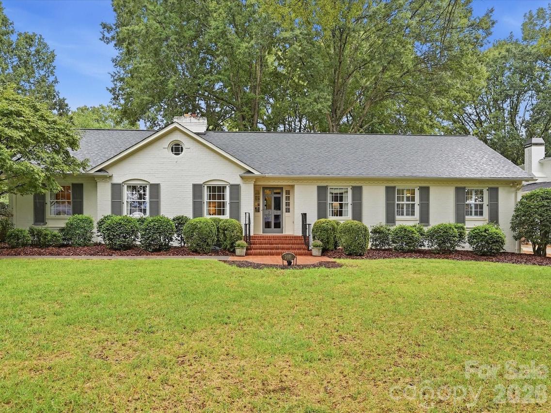 3101 Cloverfield Rd., Charlotte, NC 28211