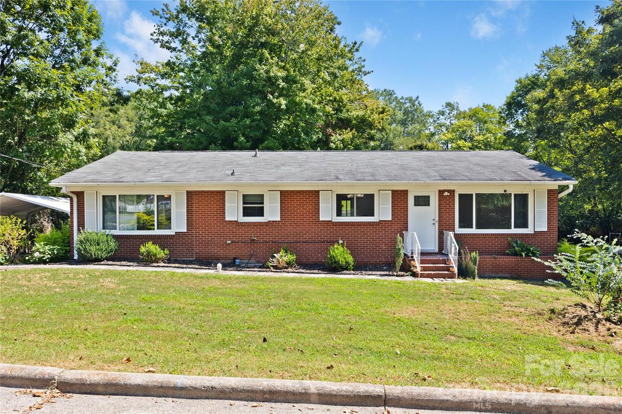 411 Coble Ave., Albemarle, NC 28001
