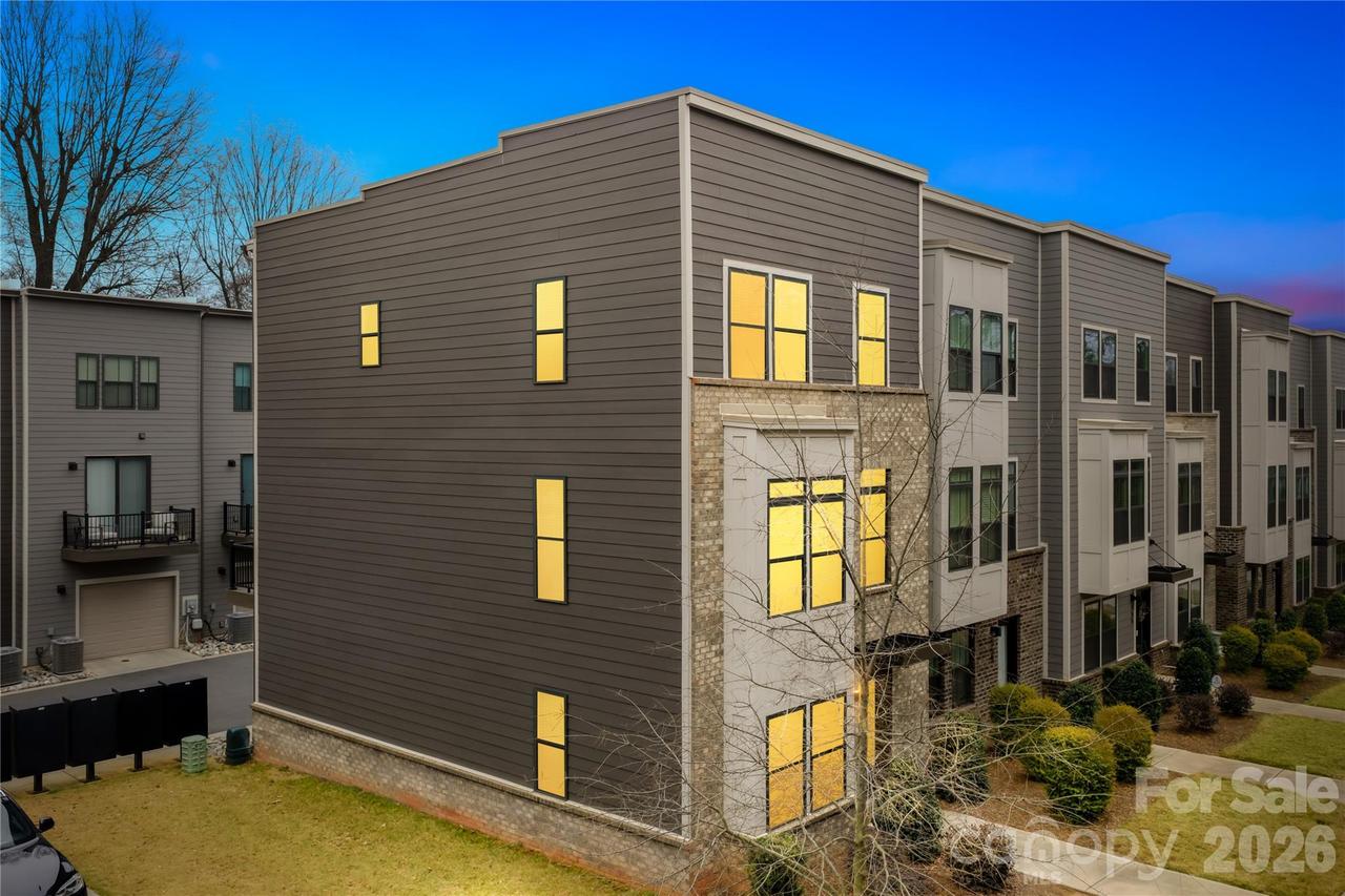 563 Nantahala Dr., Charlotte, NC 28211