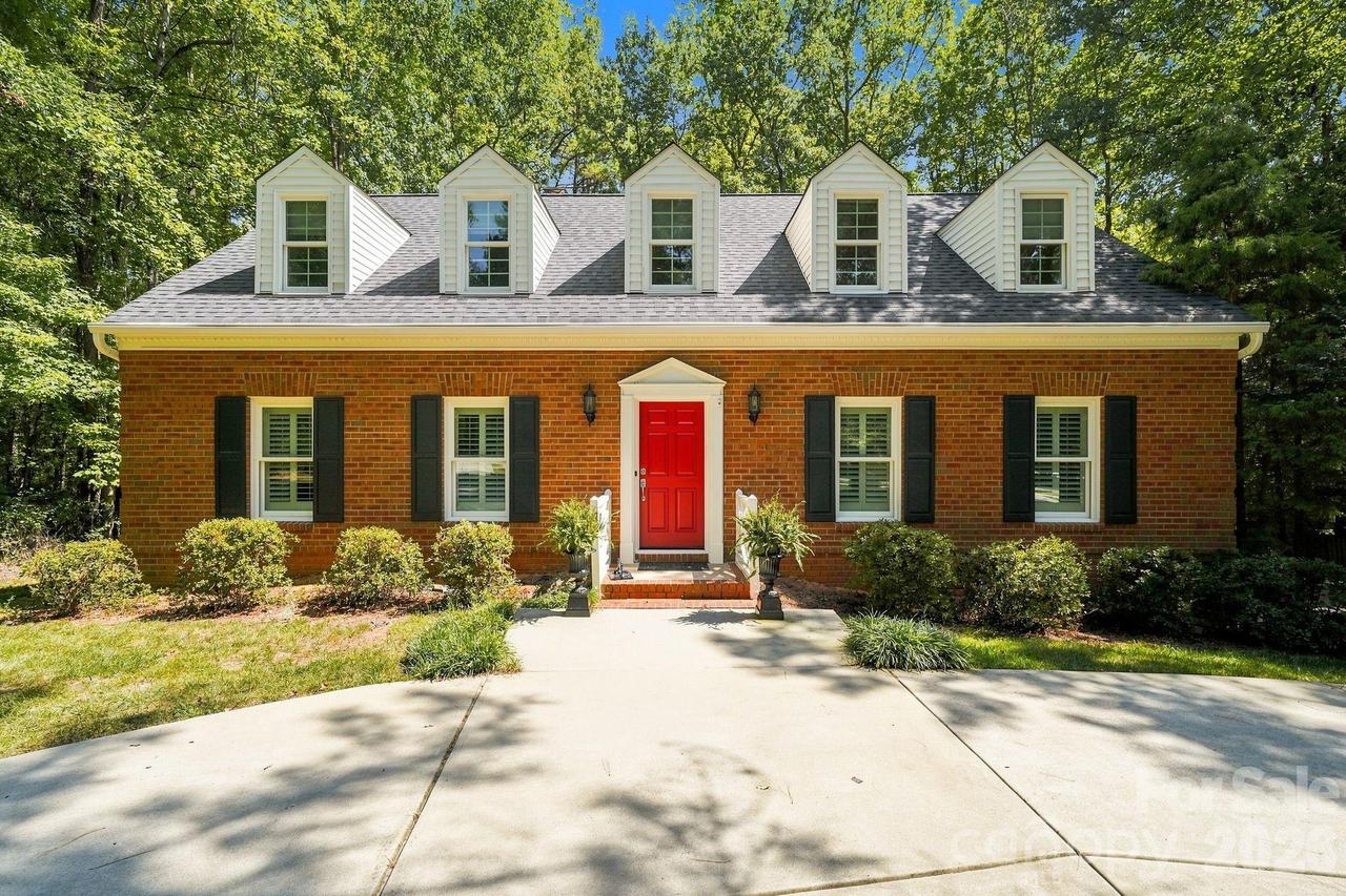 405 Pine Rd., Davidson, NC 28036