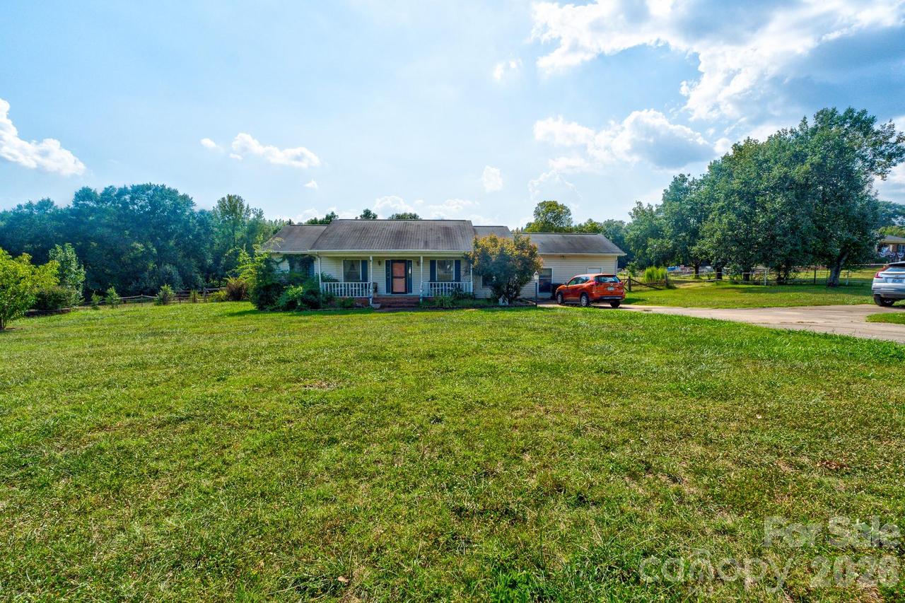 354 Jack Francis Rd., Shelby, NC 28152