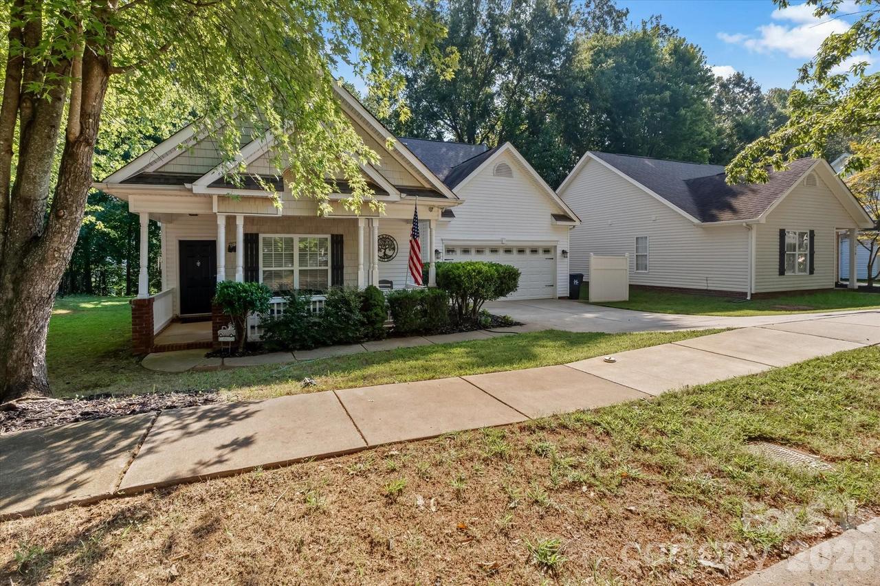 13502 Glencreek Ln., Huntersville, NC 28078