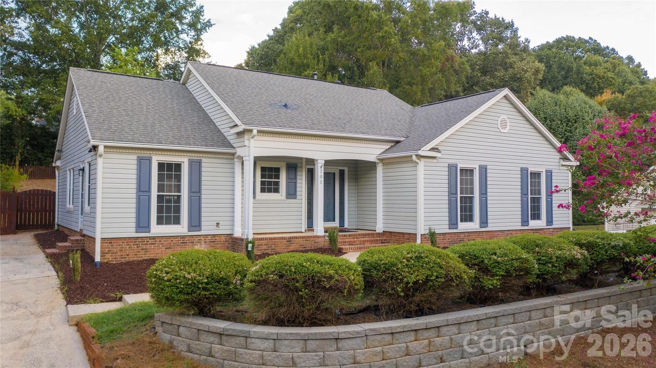 201 Sandymead Rd., Matthews, NC 28105