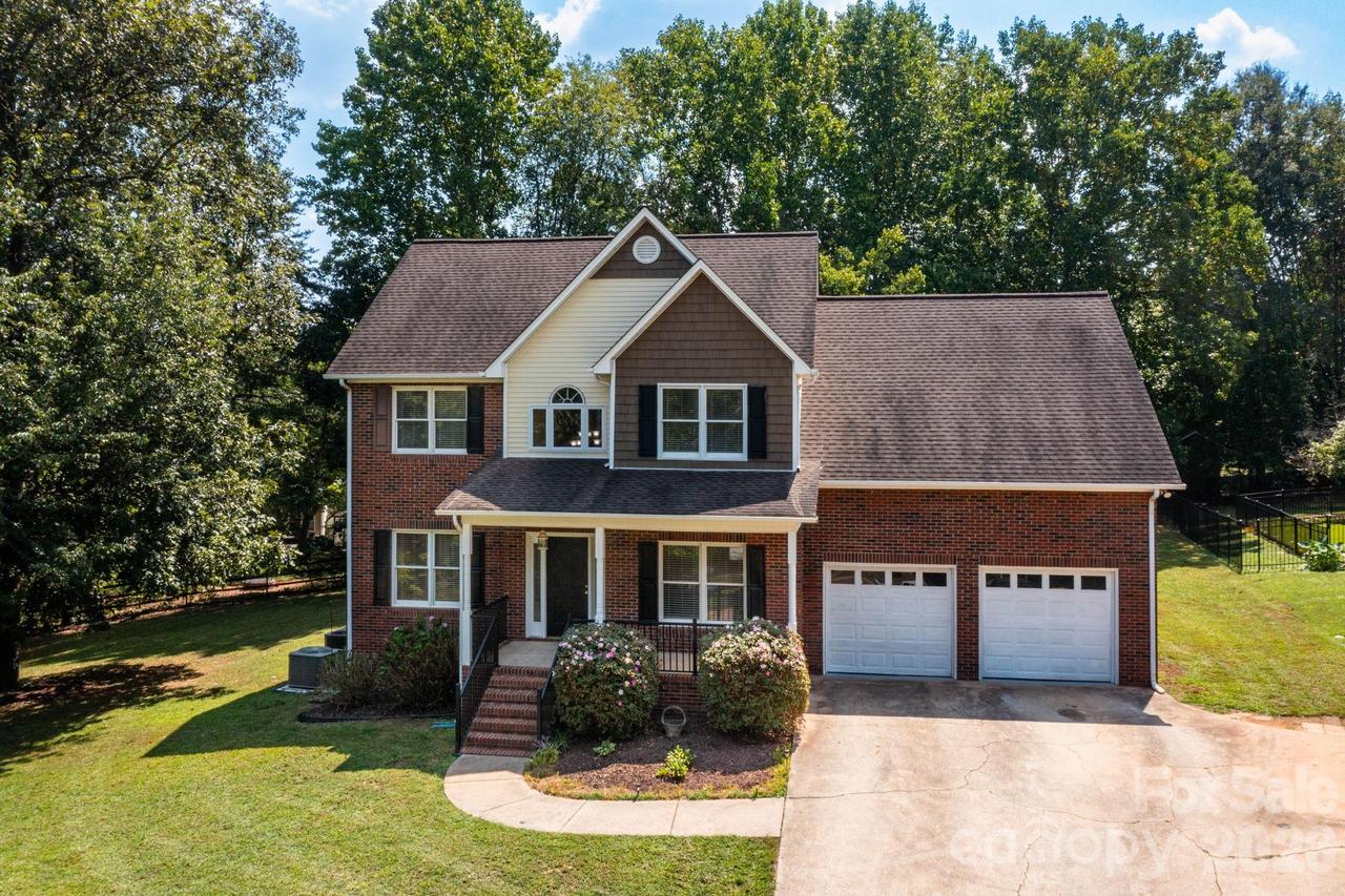 2507 Ashley Ct., Belmont, NC 28012