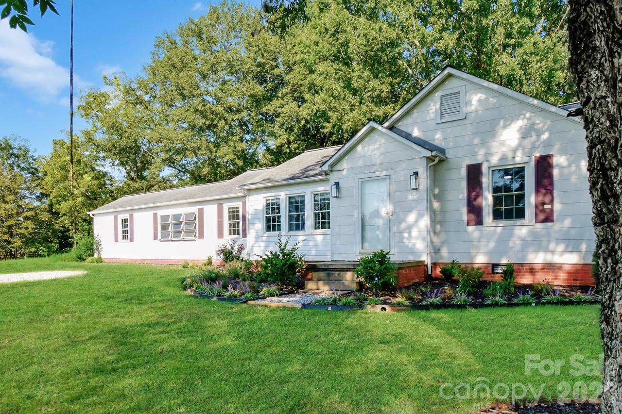 541 Perry Rd., Troutman, NC 28166