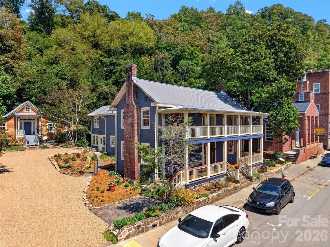 39 S Main St., Marshall, NC 28753