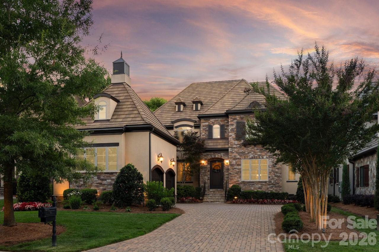 8718 Thornbury Pl., Waxhaw, NC 28173