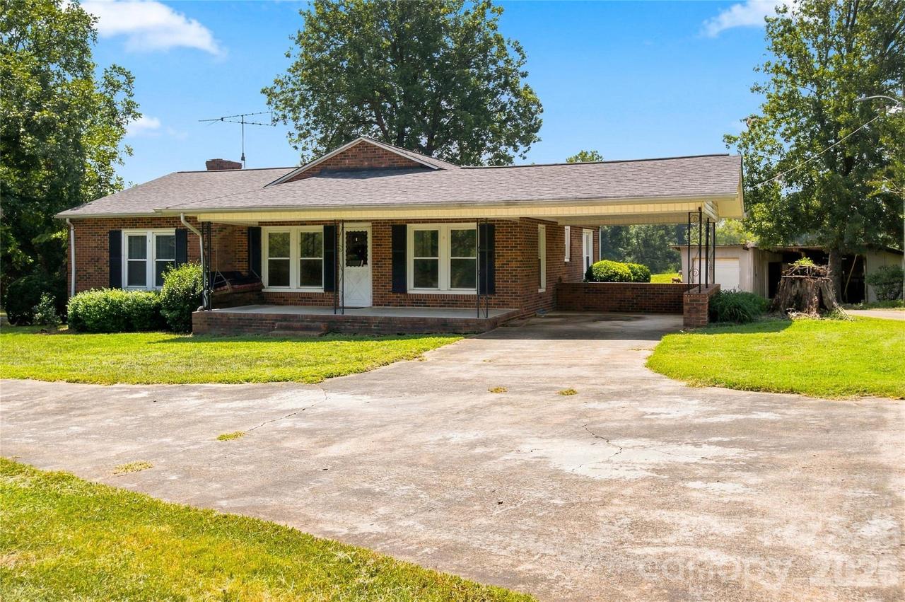421 Elam Rd., Lawndale, NC 28090