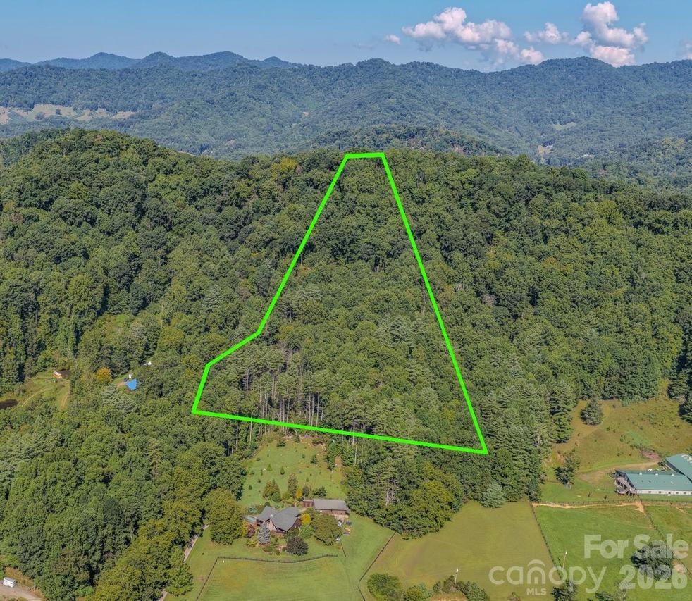 99999 Crooked Creek Rd., Mars Hill, NC 28754