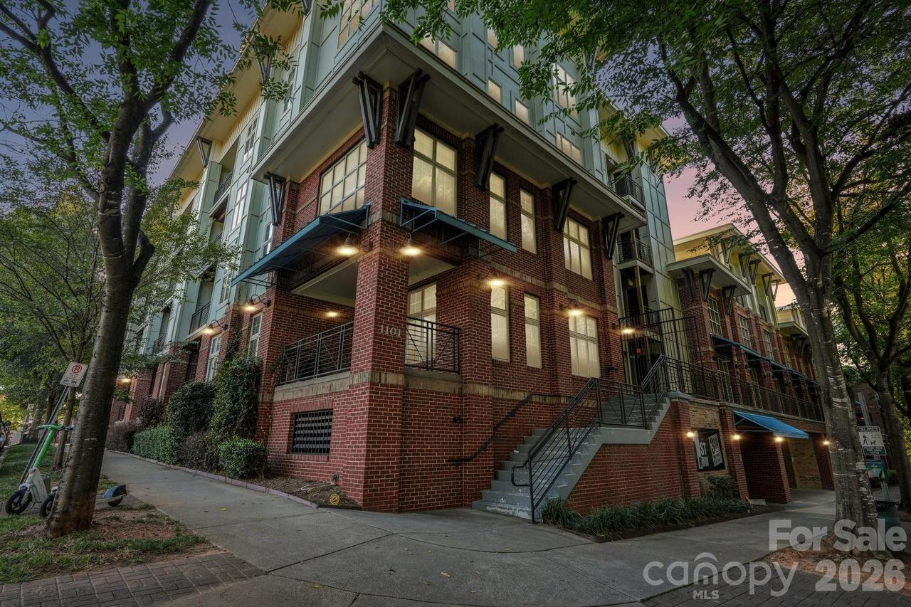 1101 W 1st St. #301, Charlotte, NC 28202