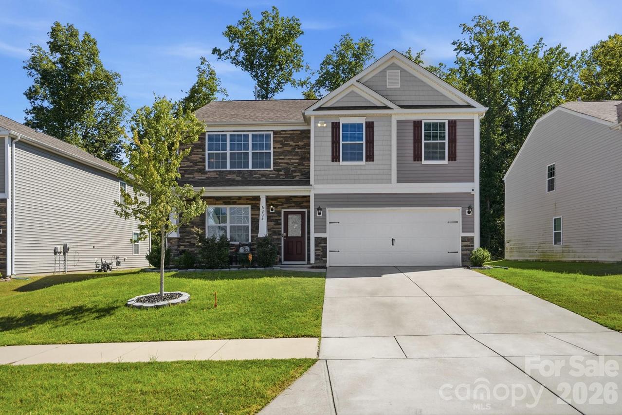 6204 Ellimar Field Ln., Charlotte, NC 28215