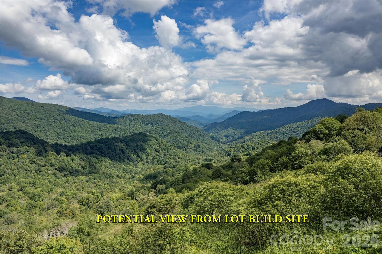 98 Goldenleaf Rd., Mars Hill, NC 28754