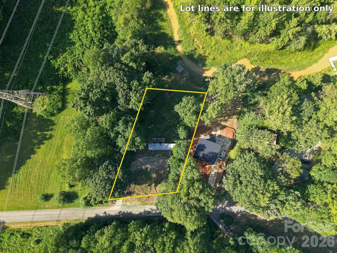 6680 Emerald Isle Dr., Sherrills Ford, NC 28673