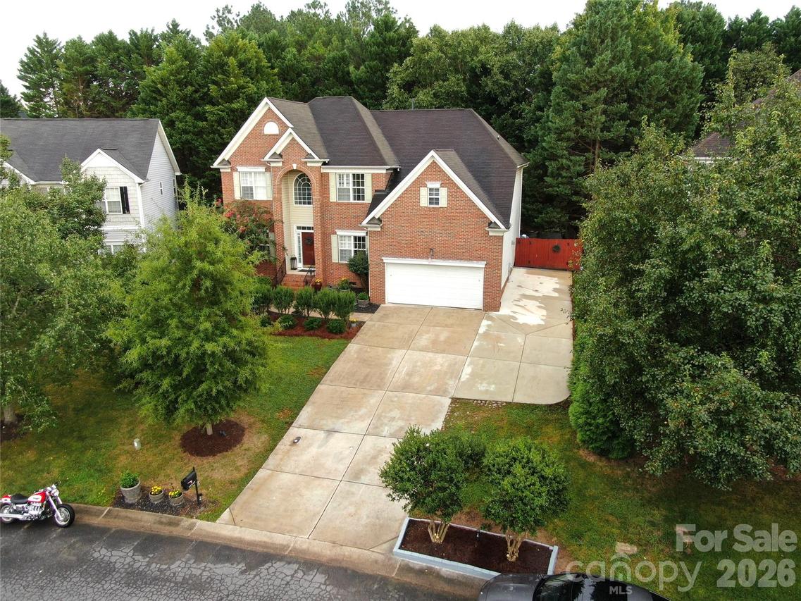 14923 Hawick Manor Ln., Pineville, NC 28134