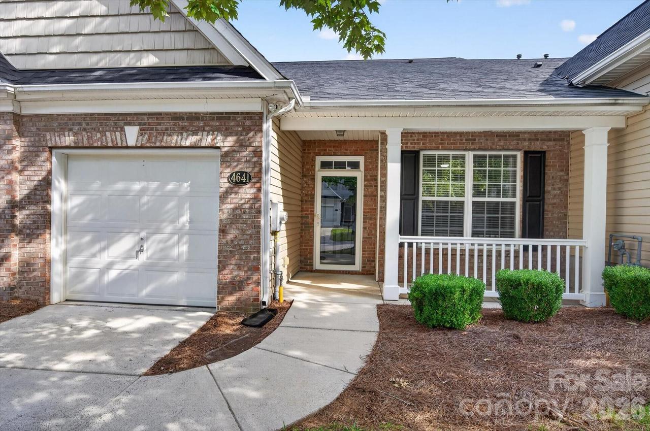 4641 Willow Glen Rd., Harrisburg, NC 28075