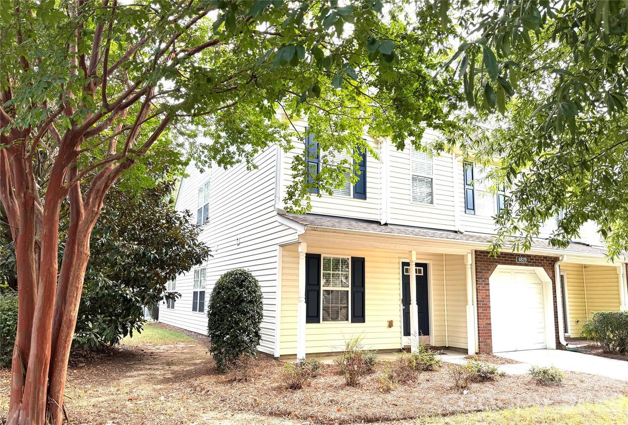 4829 Grier Farm Ln., Charlotte, NC 28270