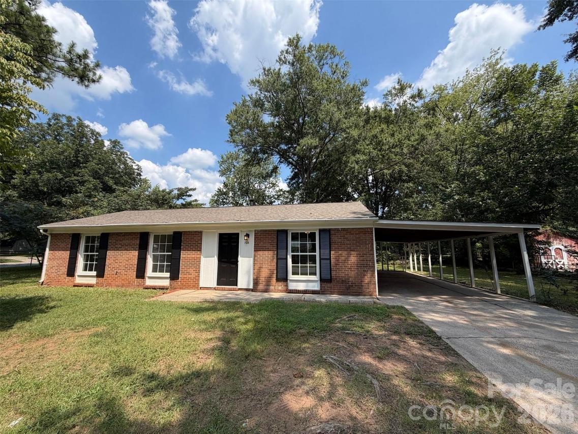 728 Milan Rd., Charlotte, NC 28216
