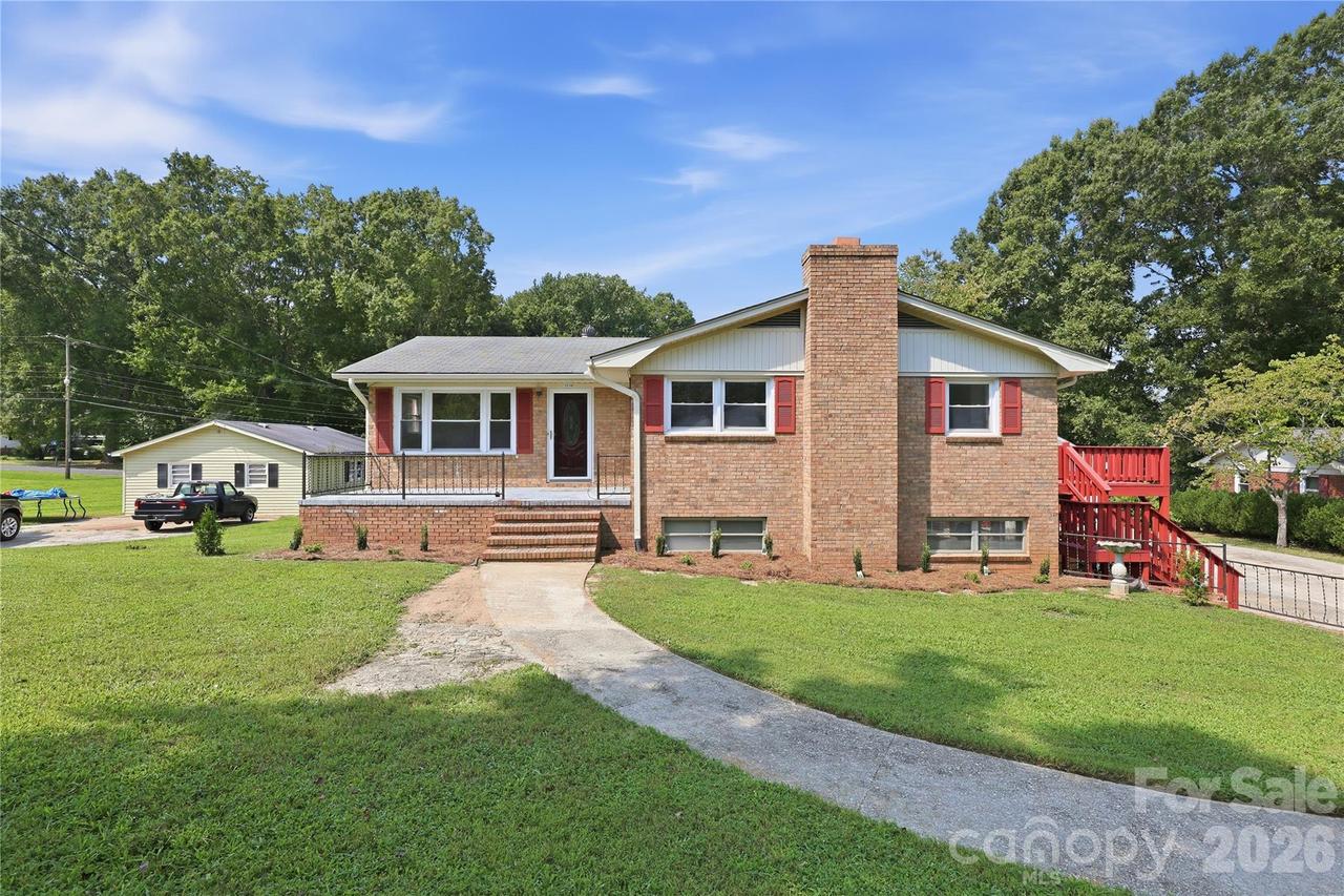 1014 Hoke St., Kannapolis, NC 28081