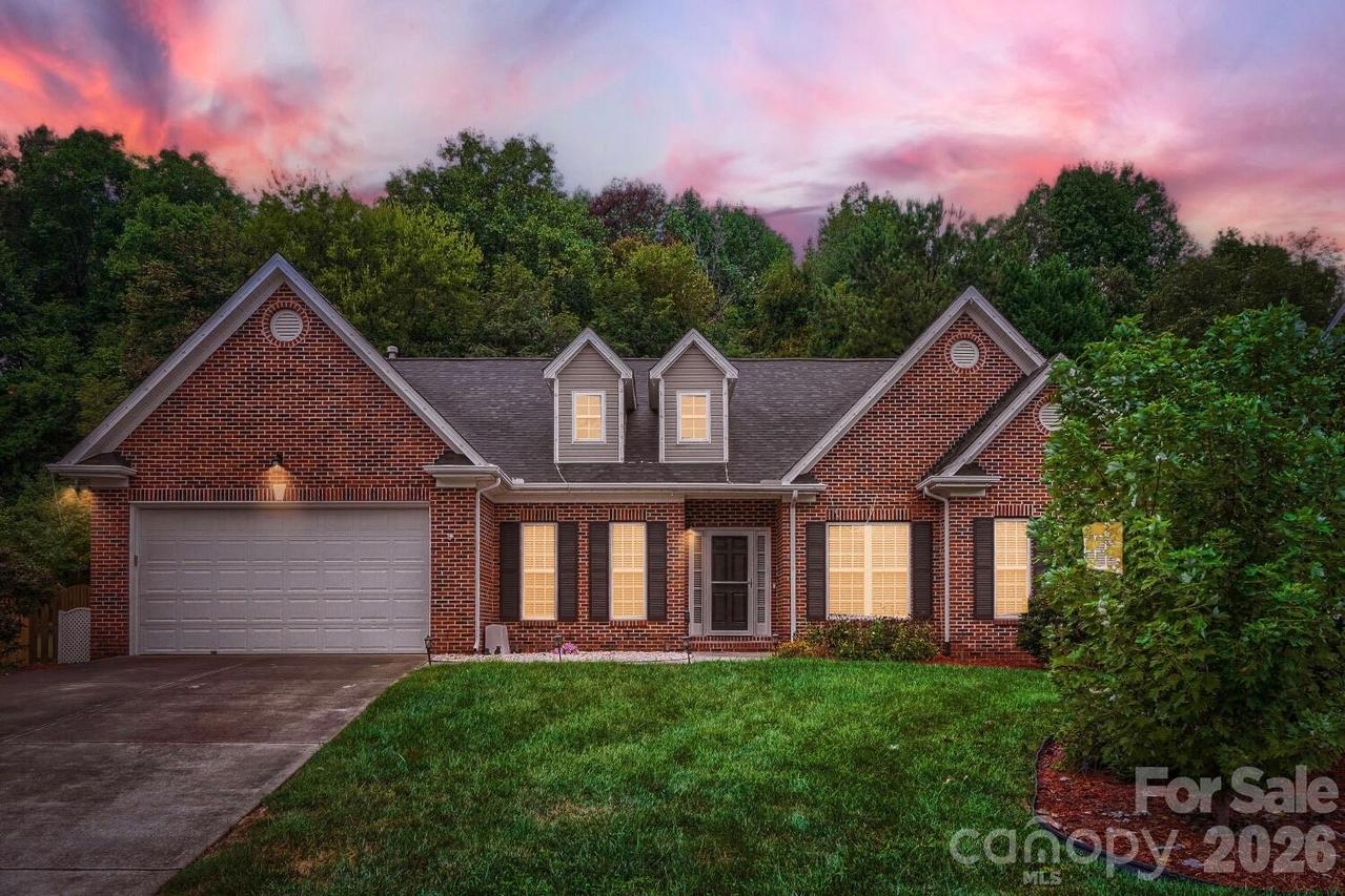 12015 Hampton Place Dr., Charlotte, NC 28269