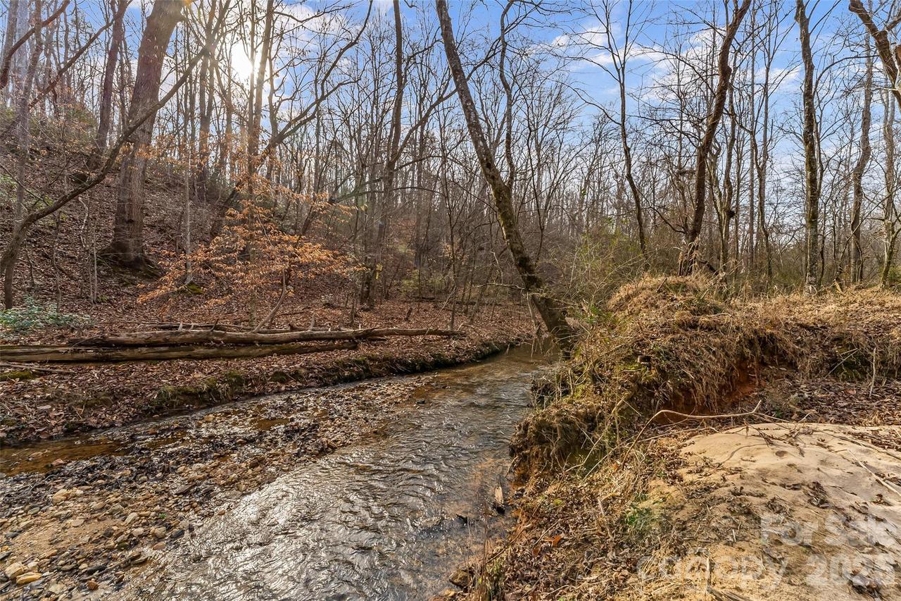 173 & 207 Deer Creek Tr., Statesville, NC 28677