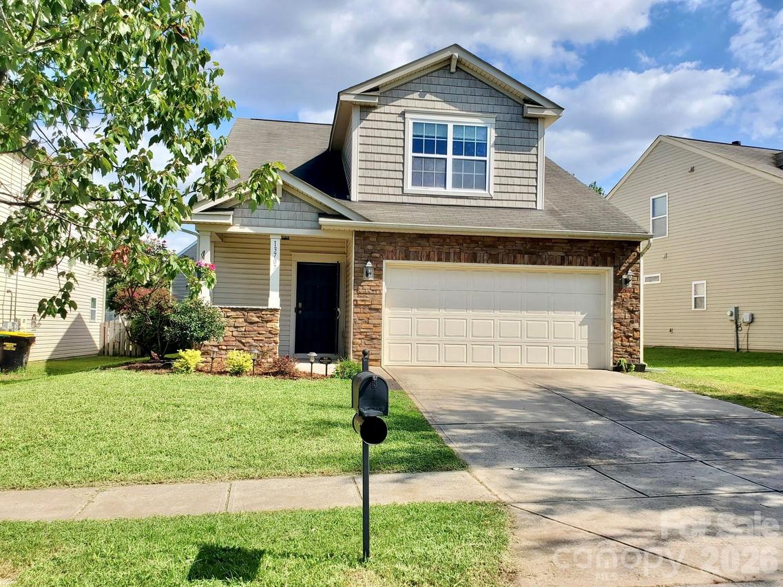 13707 Porter Creek Rd., Charlotte, NC 28262