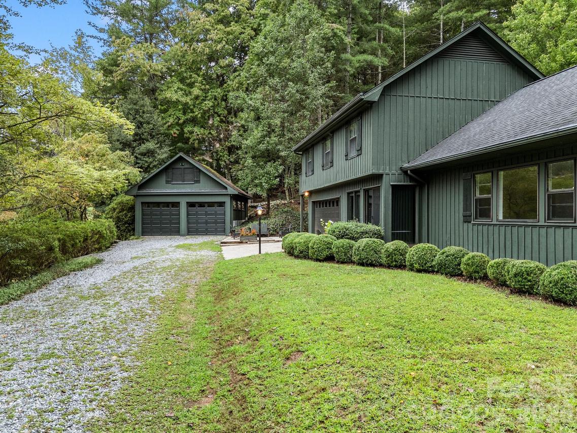 1164 Garrett Rd., Mill Spring, NC 28756