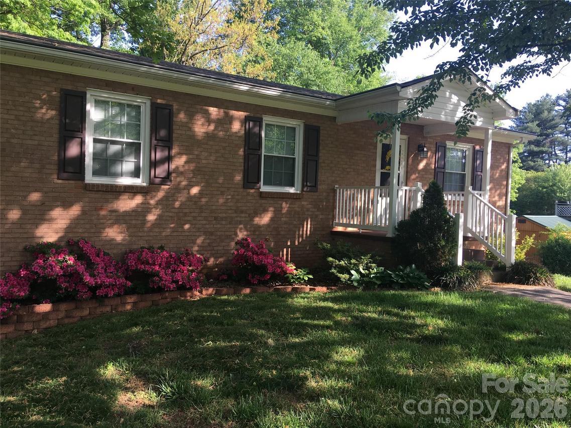 192 Heritage View Rd., Hickory, NC 28601