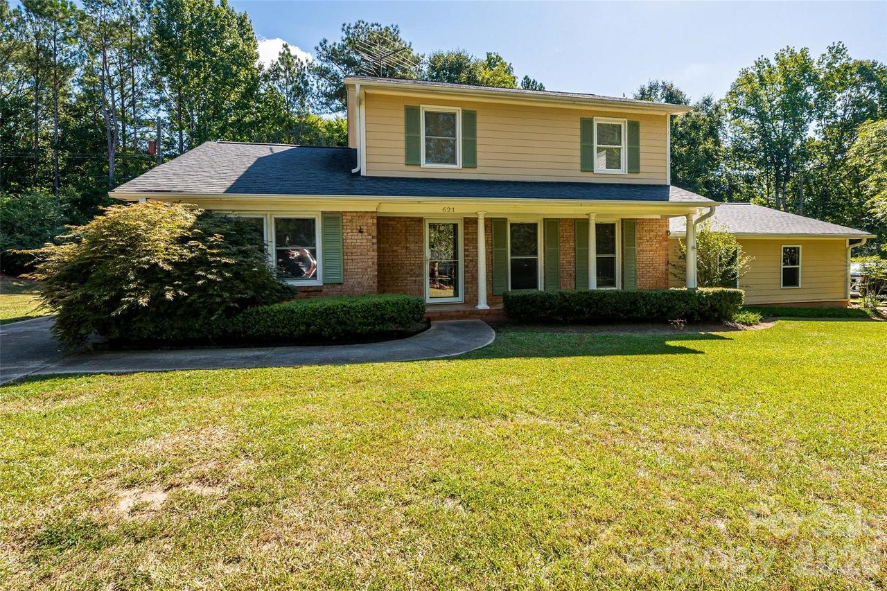 621 S Jackson Ave., Waxhaw, NC 28173