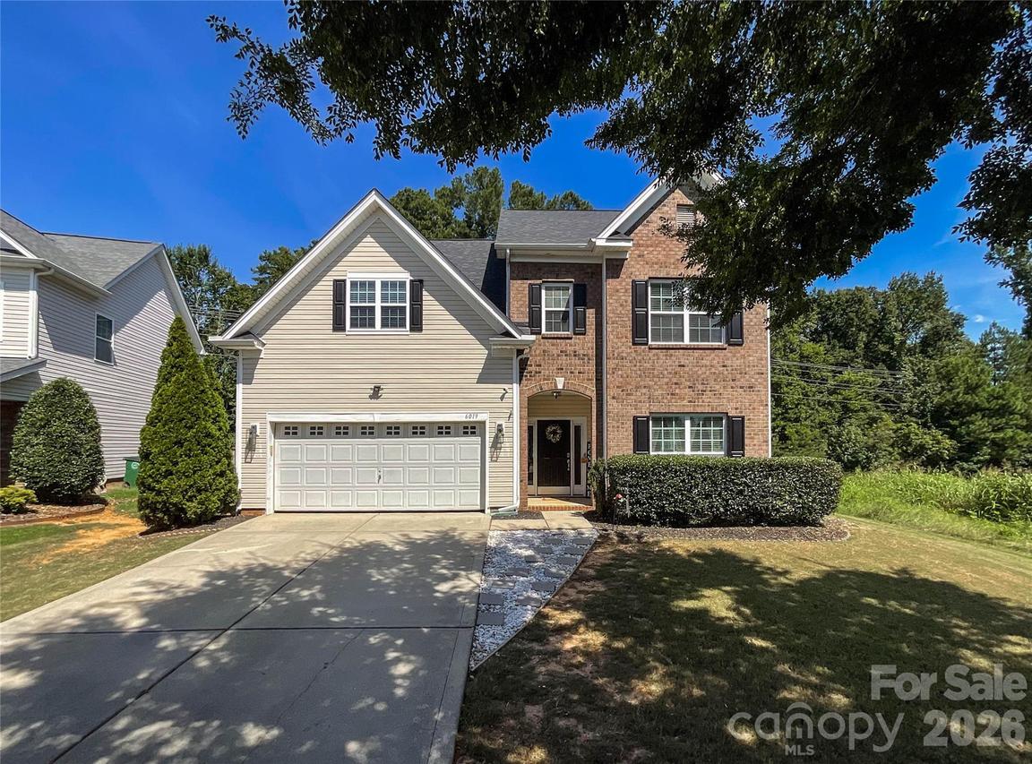 6019 Grassy Knoll Cir., Matthews, NC 28104