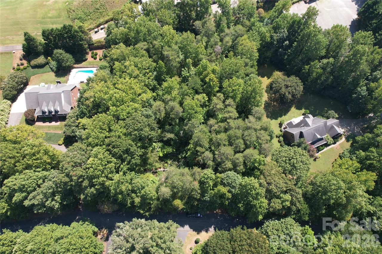 3924 Deer Run Dr., Conover, NC 28613