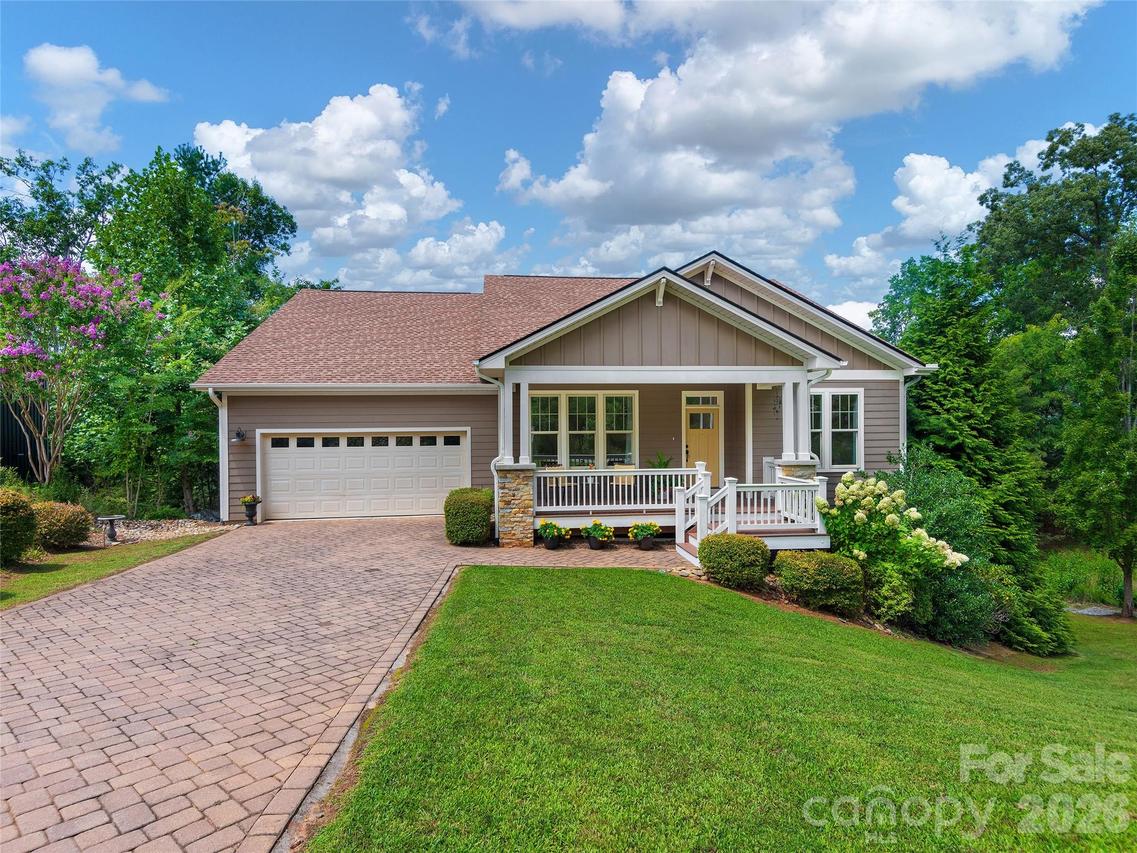 91 Greenwells Glory Dr., Biltmore Lake, NC 28715