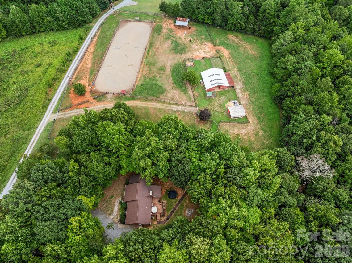 160 Palomino Tr., Mount Holly, NC 28120