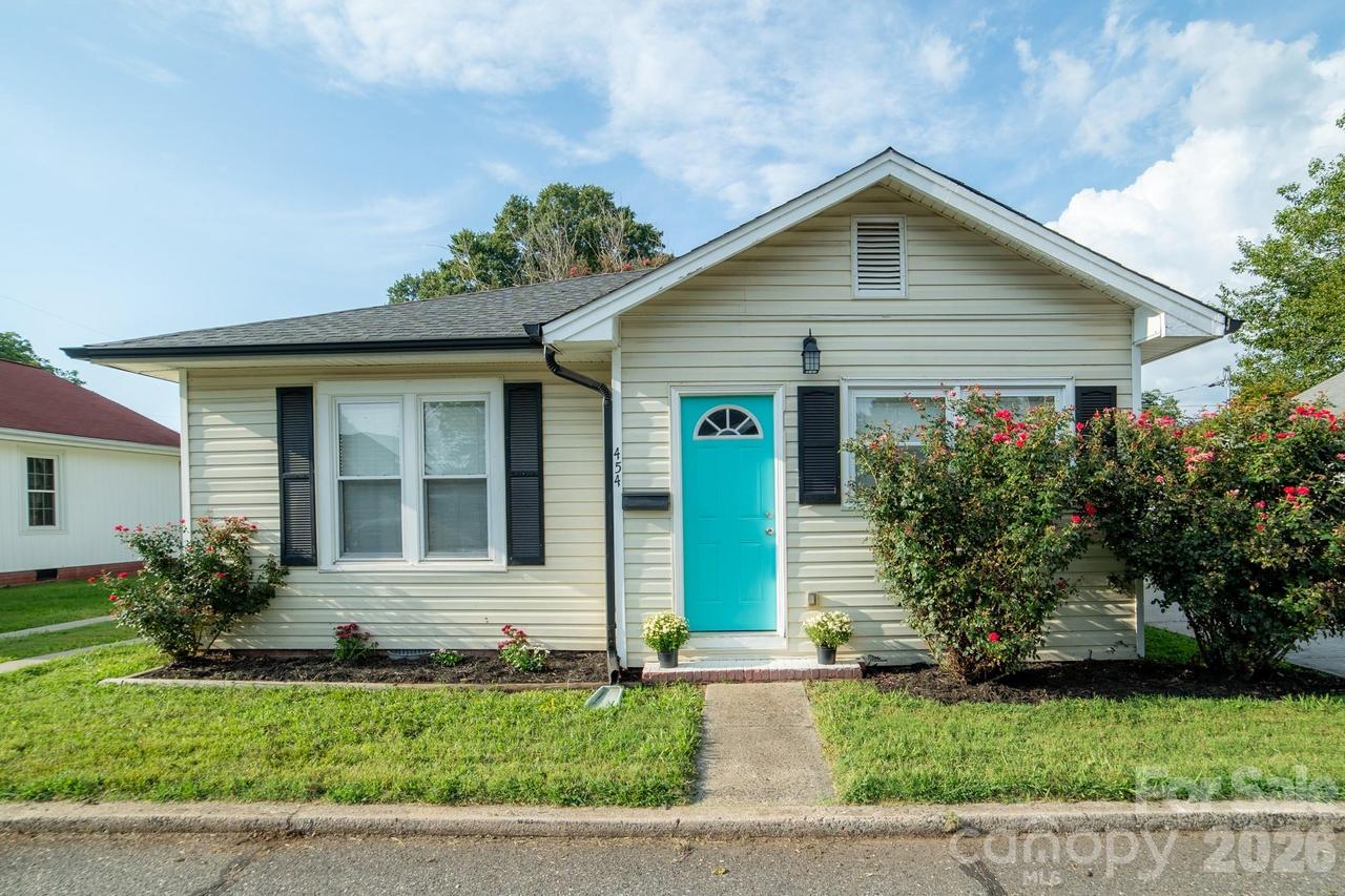 454 18th St., Cramerton, NC 28032