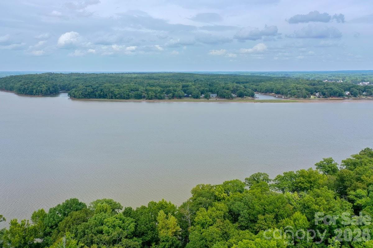 238 Bluff Ln., Salisbury, NC 28146