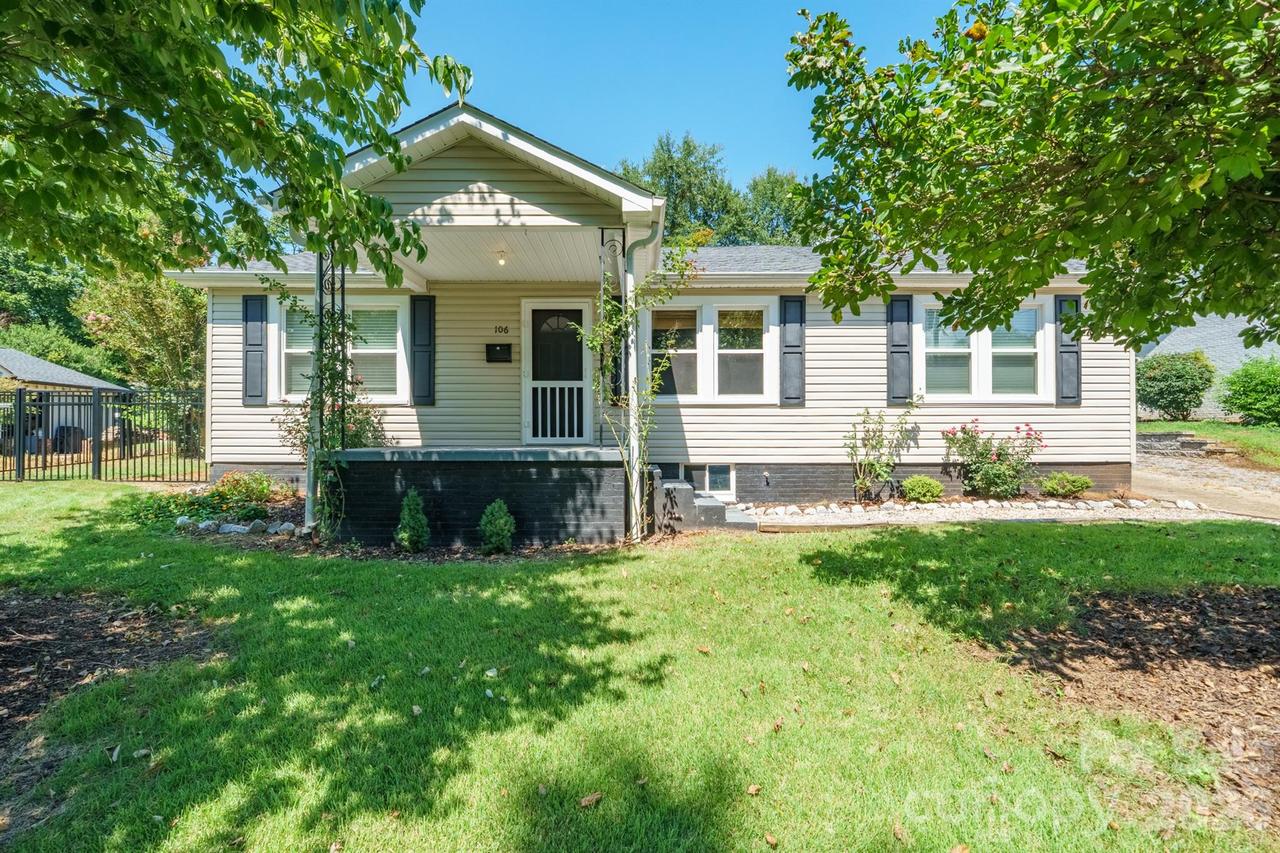 106 Cascade St., Morganton, NC 28655