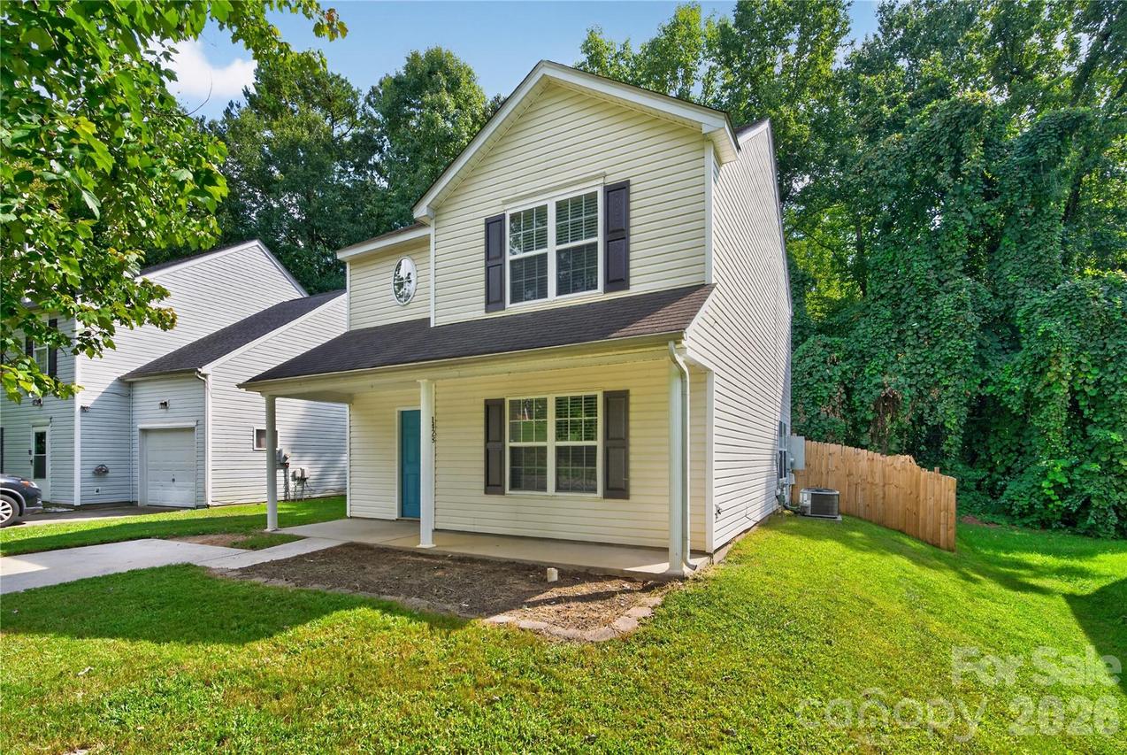 1428 Griers Grove Rd., Charlotte, NC 28216