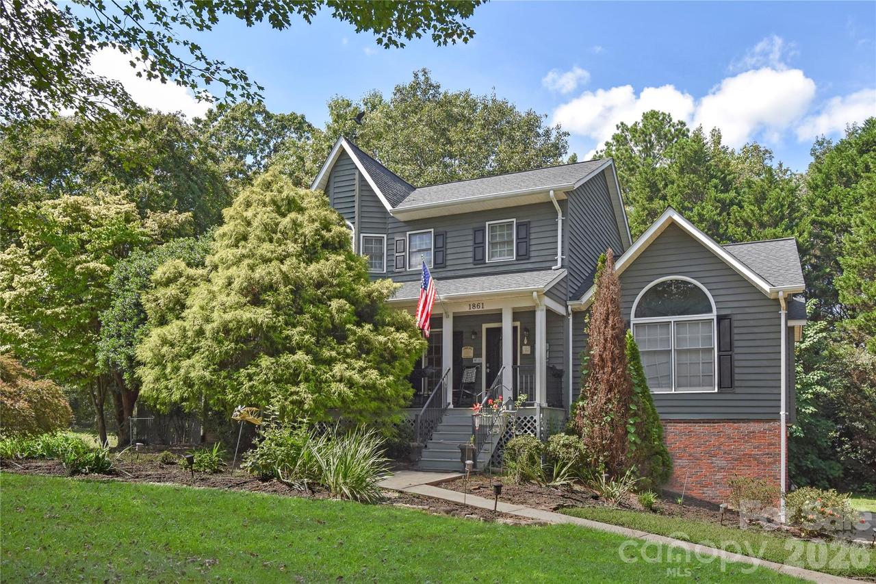 1861 Plaza Dr., Hickory, NC 28602