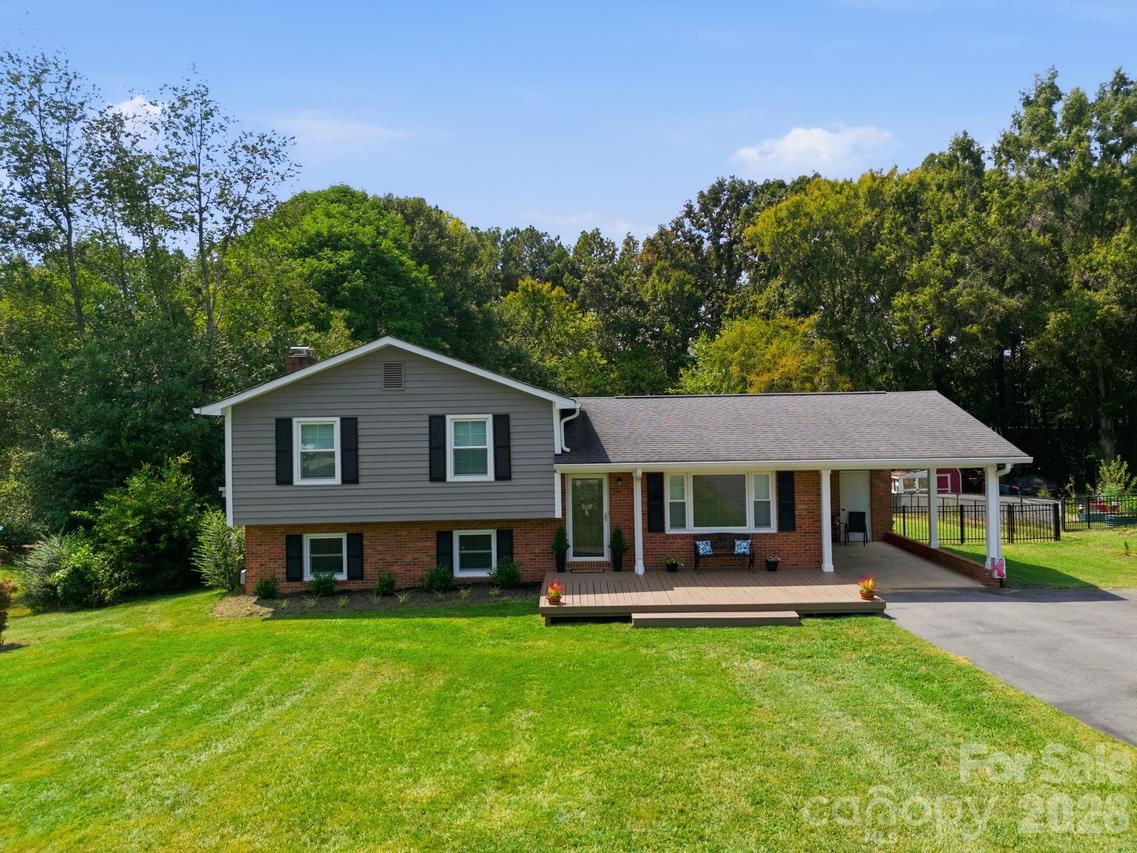 178 Woodland Dr., Concord, NC 28025