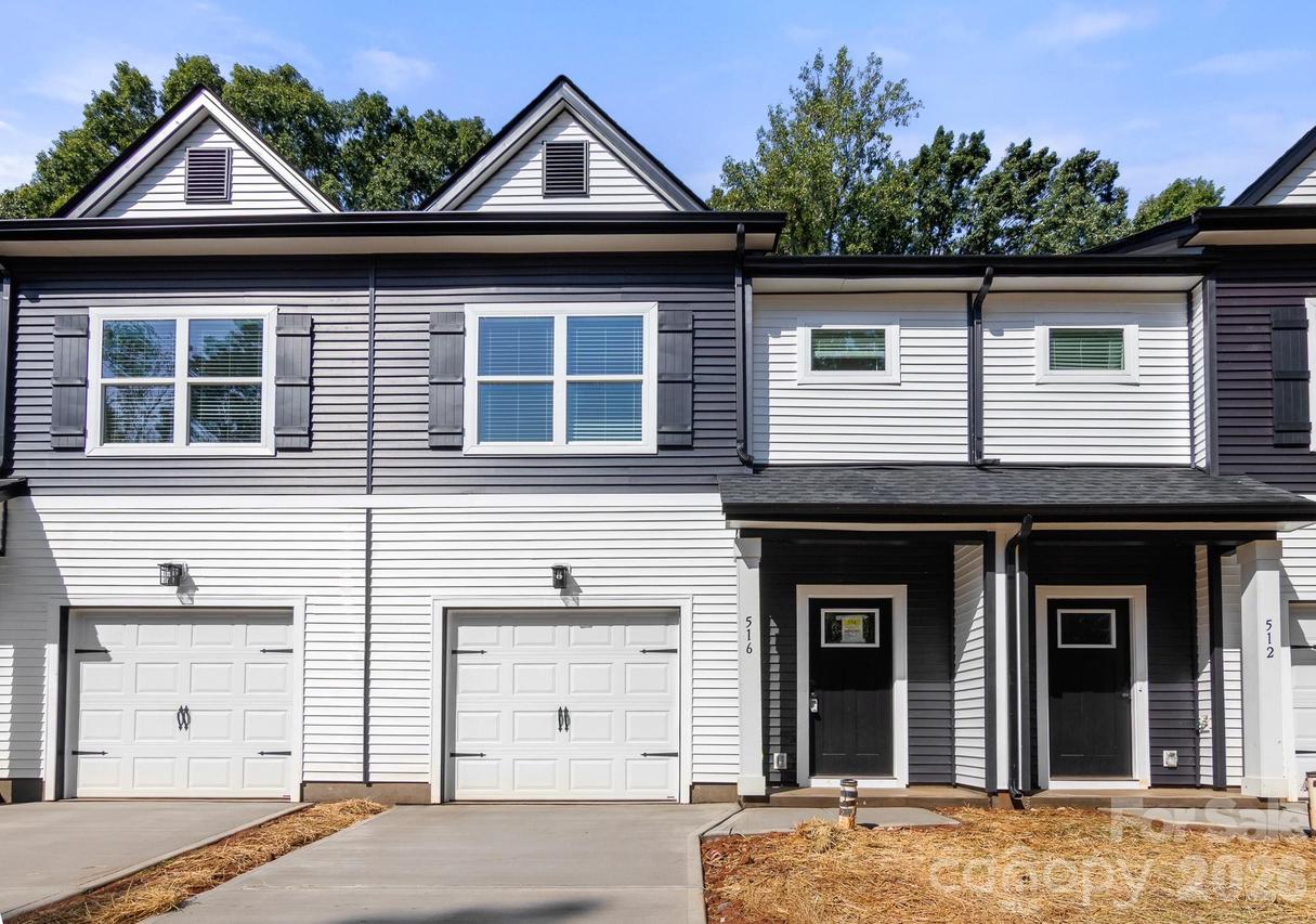 516 Carolyn Ln., Charlotte, NC 28213