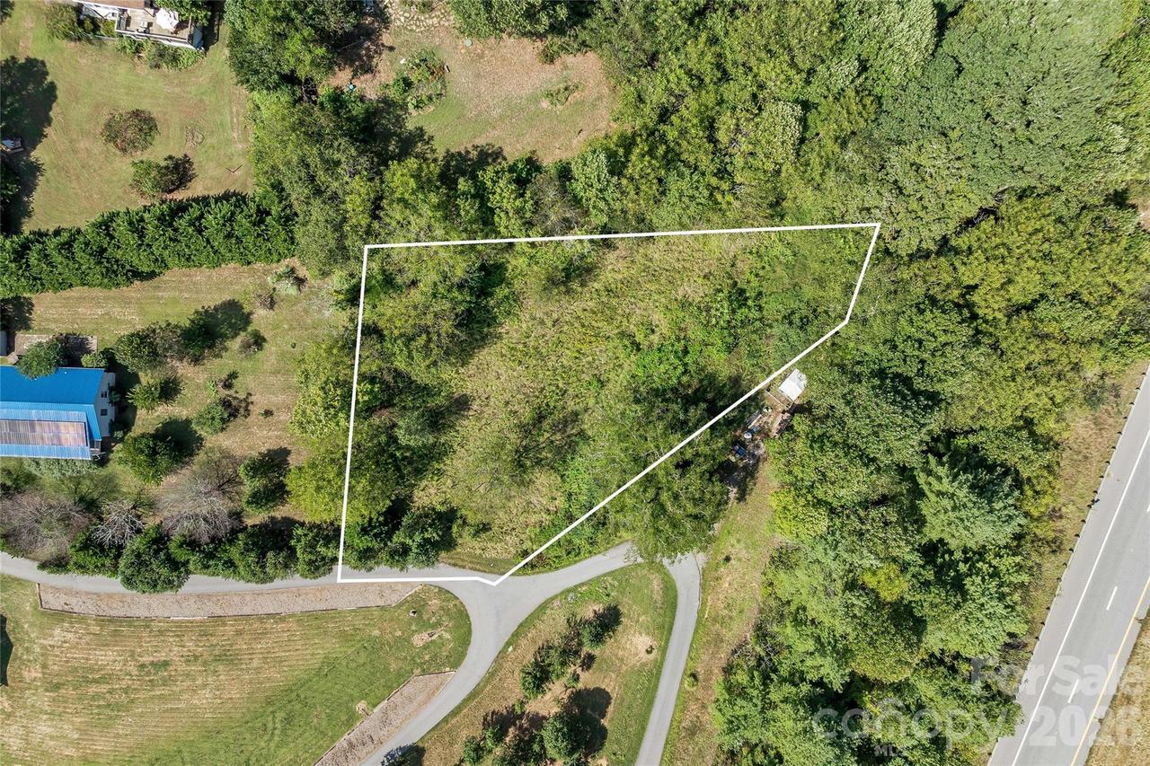 9999 Clayton Dr. #2, Weaverville, NC 28787
