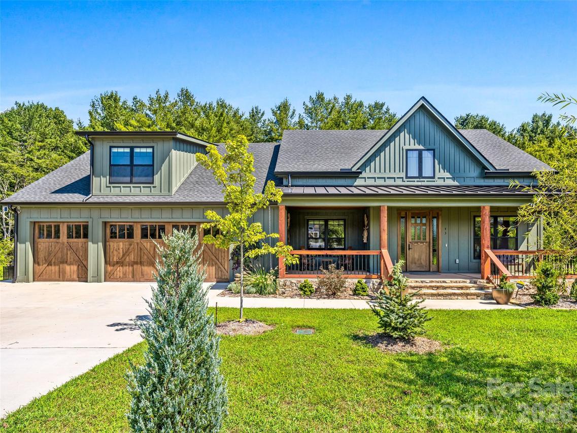 43 Lucy Ln., Mills River, NC 28759