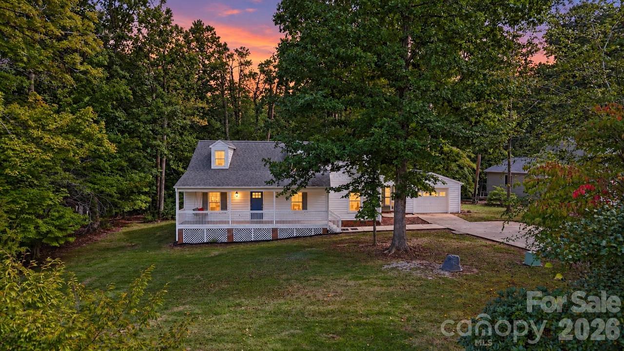 11538 Gelding Dr., Charlotte, NC 28215