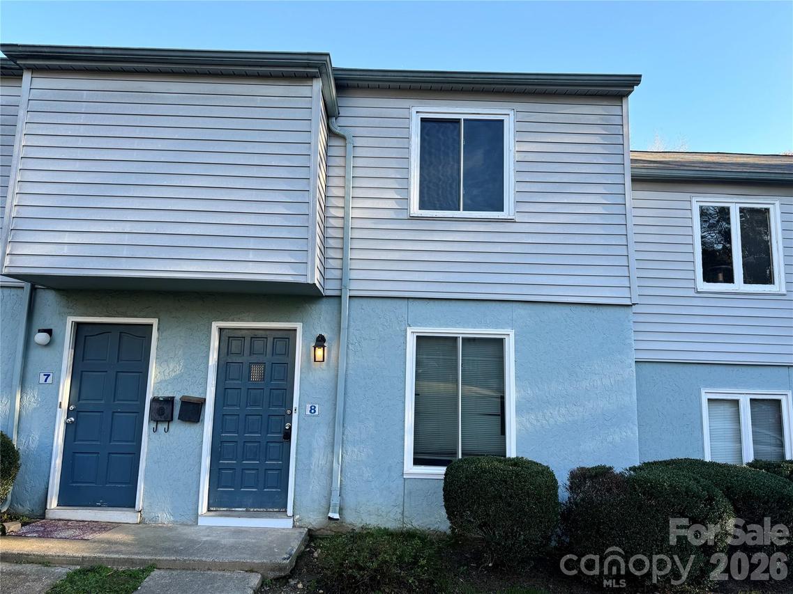 1906 Mereview Ct. #8, Charlotte, NC 28210