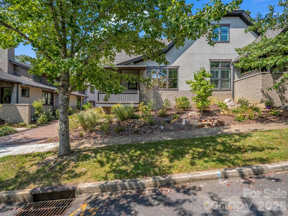 14 Keats Rd., Black Mountain, NC 28711