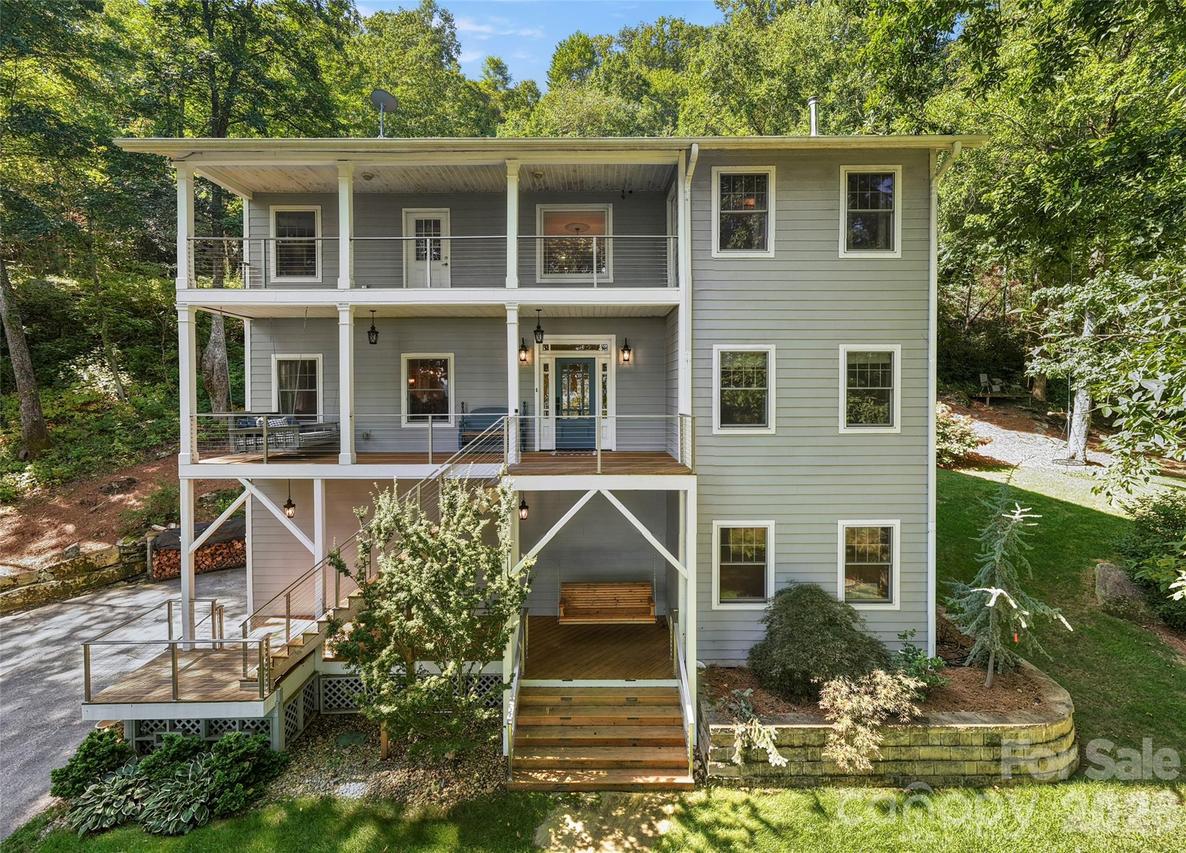 349 View Rock Ln., Hendersonville, NC 28791