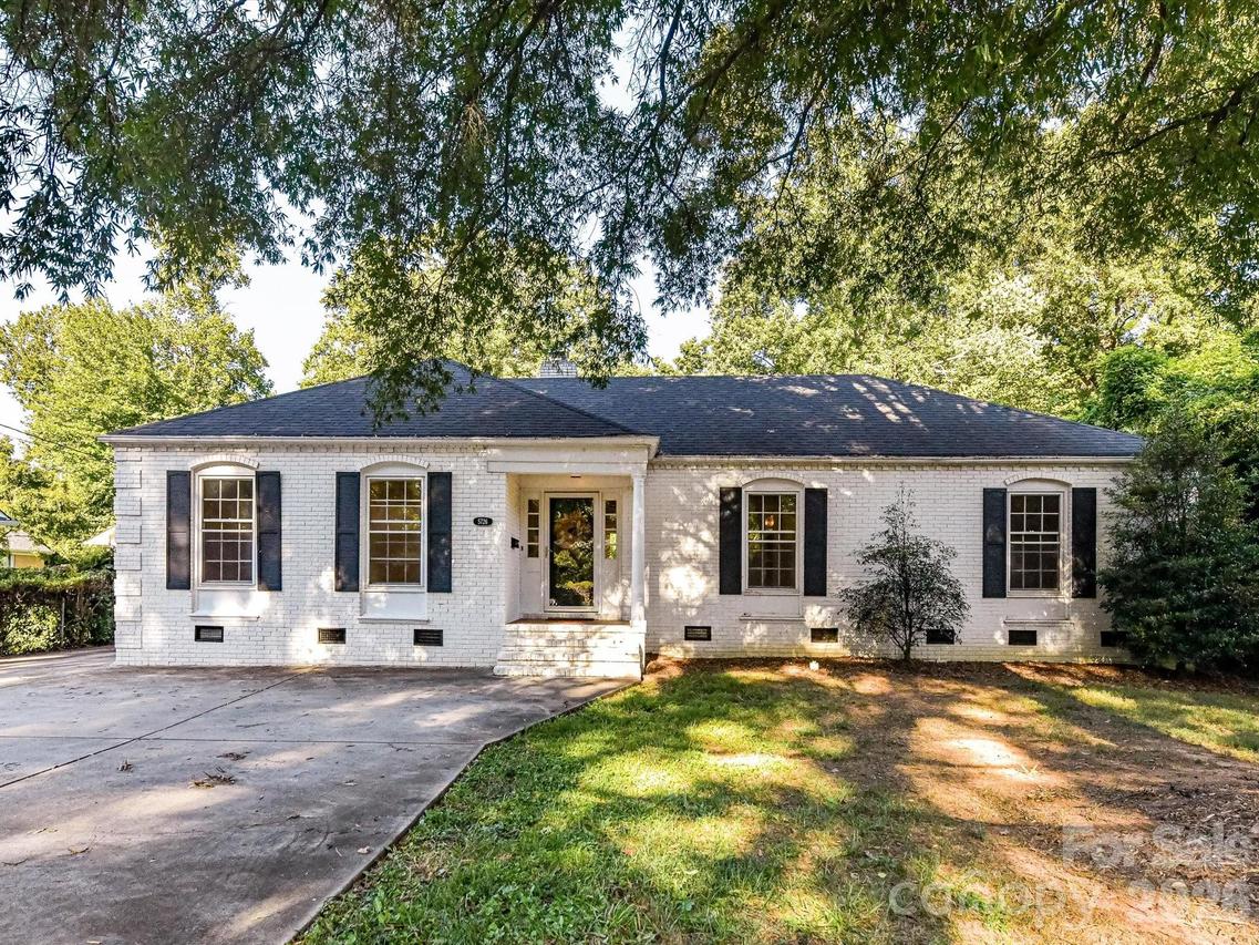 5726 Sharon Rd., Charlotte, NC 28210