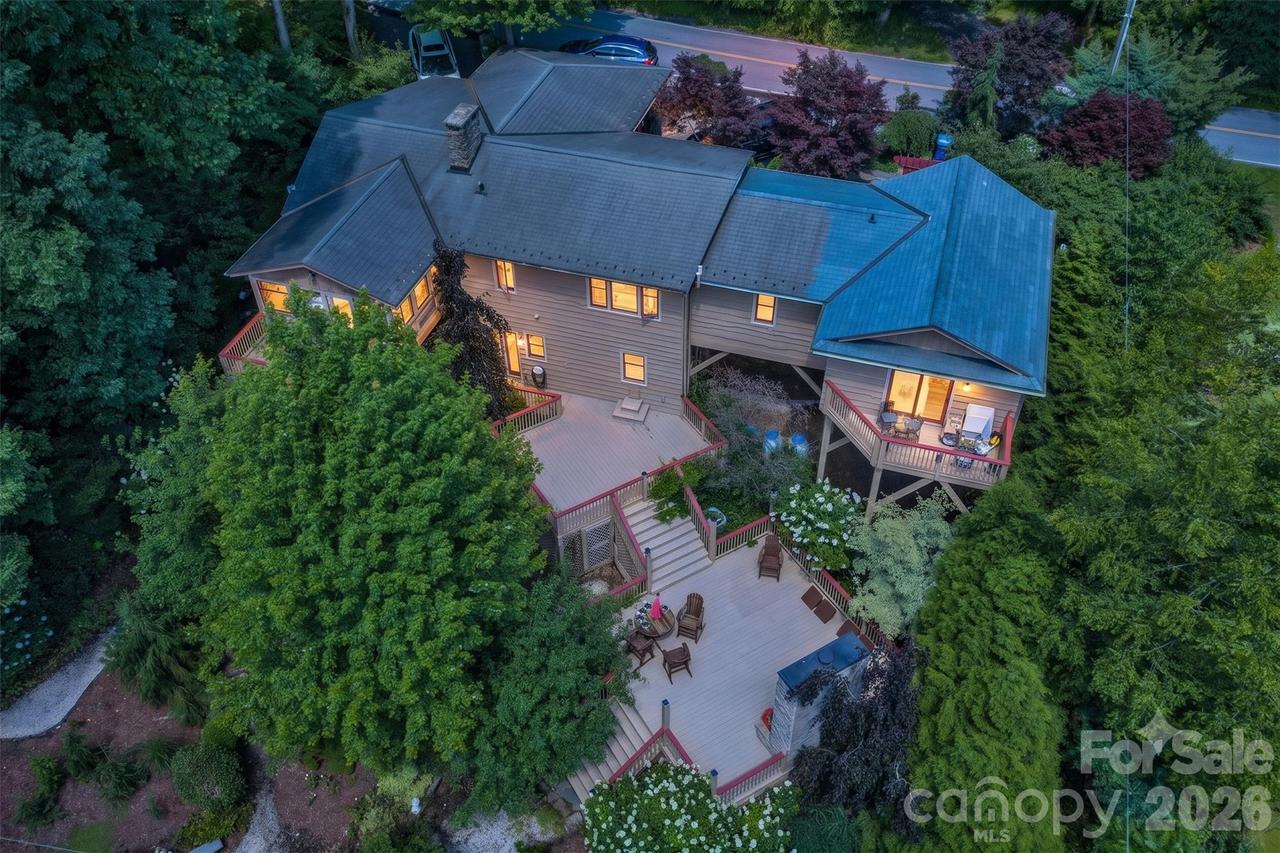 241 Wonderland Tr., Blowing Rock, NC 28605